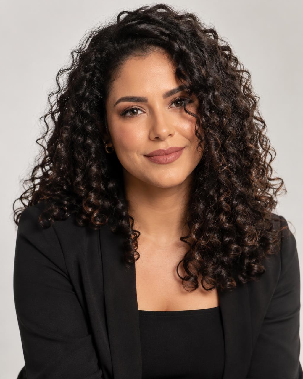 Camila Souza, Especialista em caracóis no It's Salon
